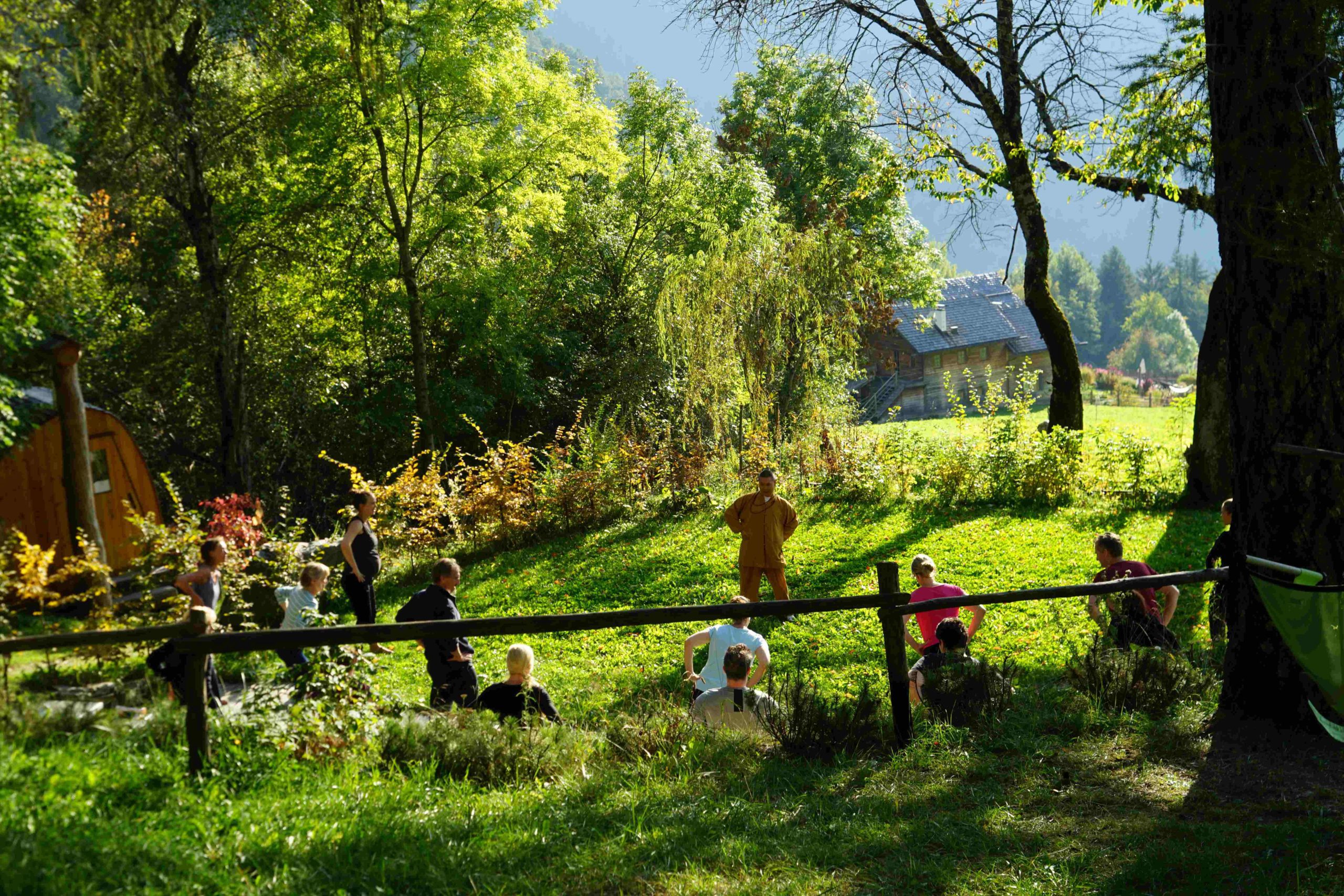 Bagni nel bosco e yoga all’aperto negli hotel di Belvita Leading Wellness Südtirol