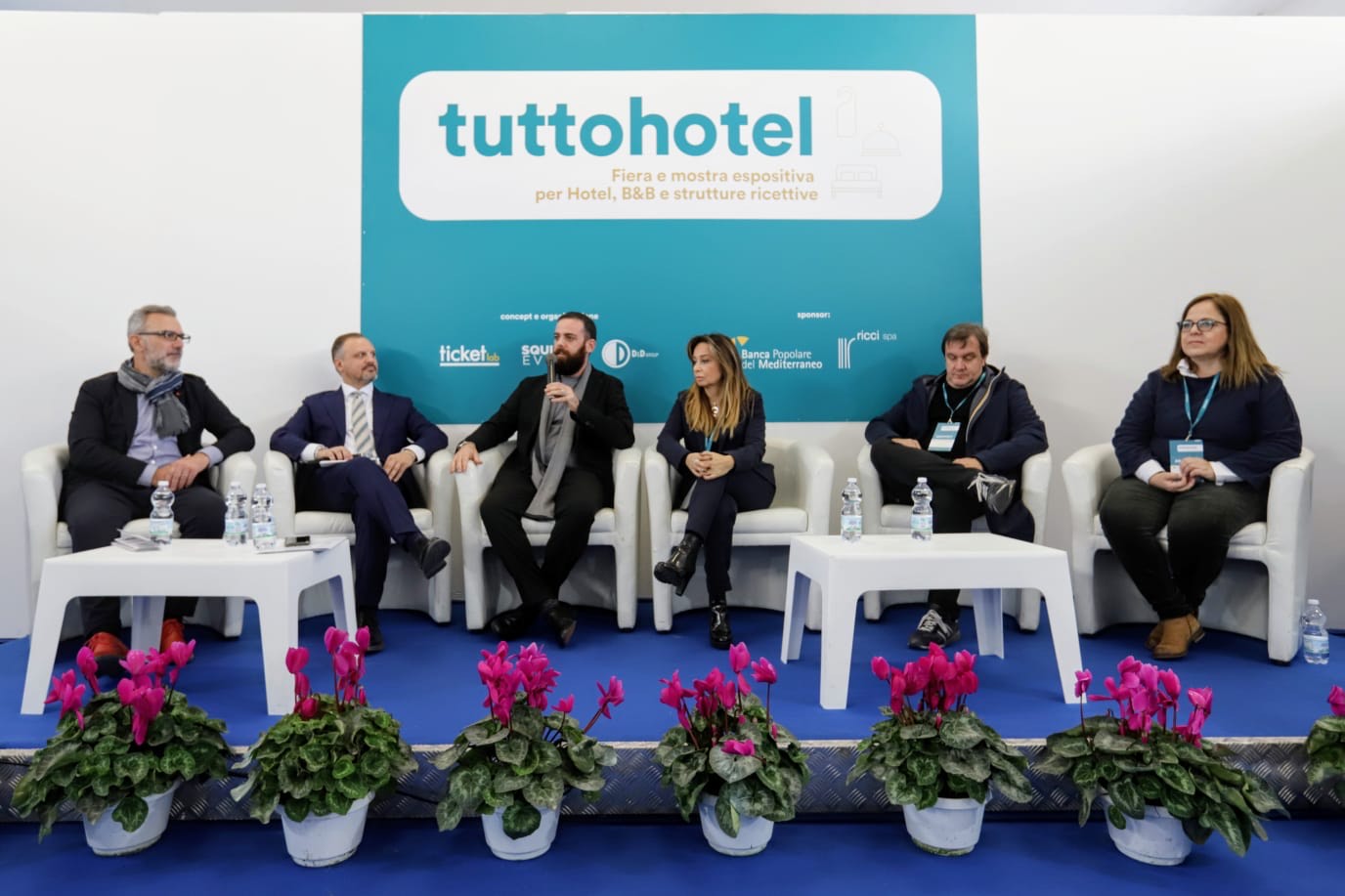 Inaugurata a Napoli Tuttohotel, fiera e mostra espositiva per hotel e ricettività