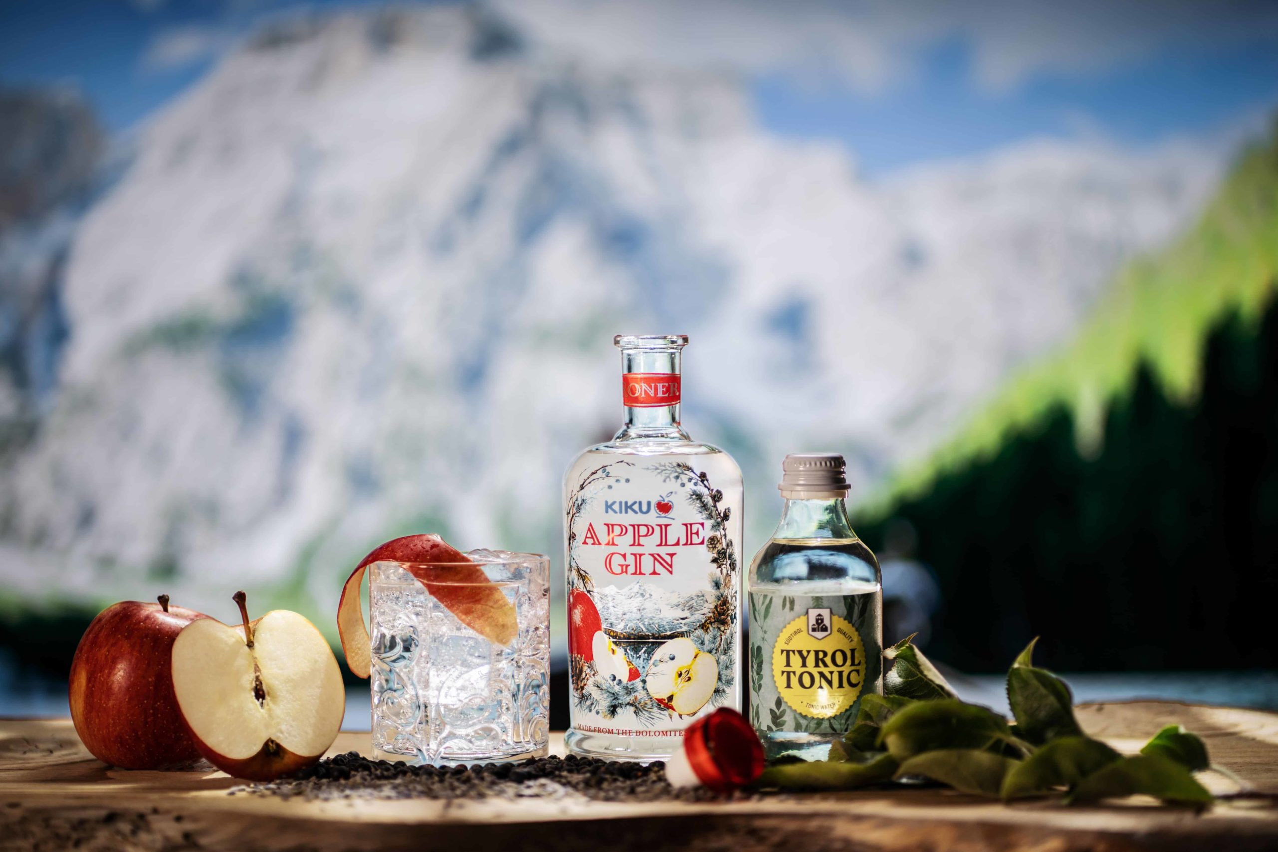 Distillati. L’unicità della mela nel nuovo Kiku Apple Gin