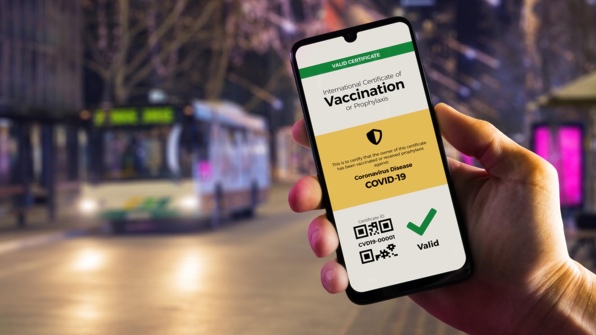 Obbligo Green pass dal 1° settembre nei trasporti su treni, bus, aerei e navi