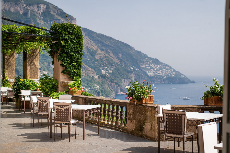 Fascino d’epoca e vista sul mare al boutique hotel Villa Magia di Positano