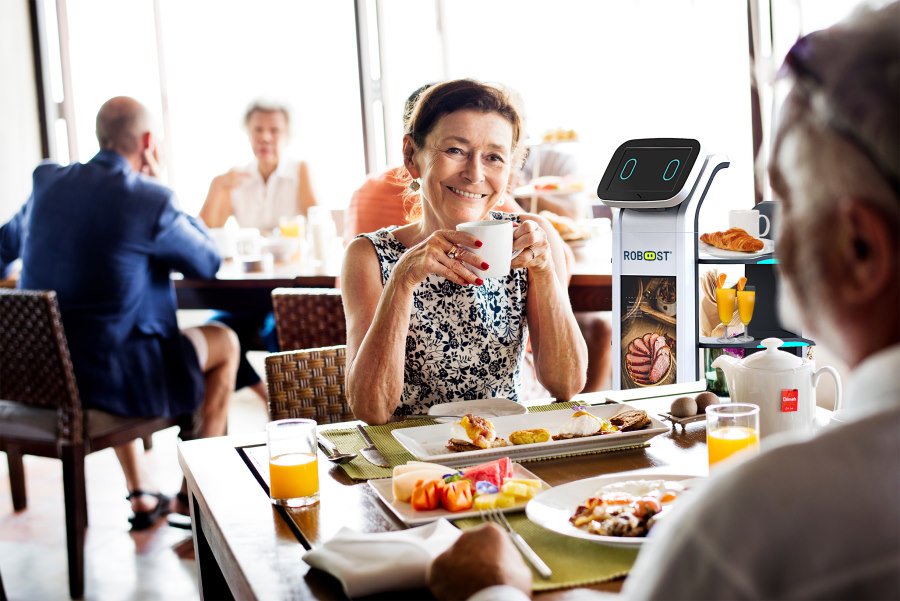 Robotica in hotel: la risposta smart ad un’estate da record